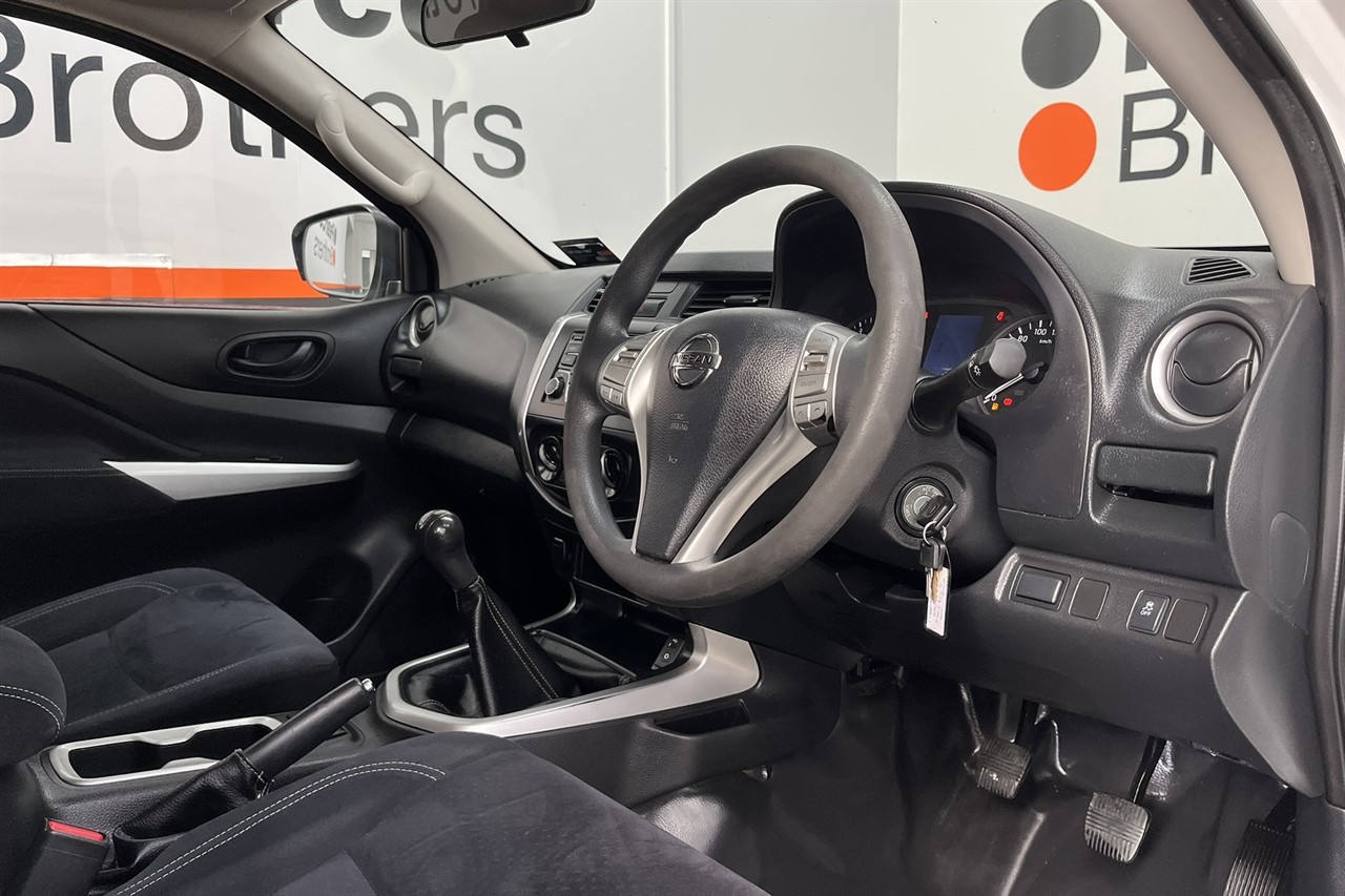 2015 Nissan Navara