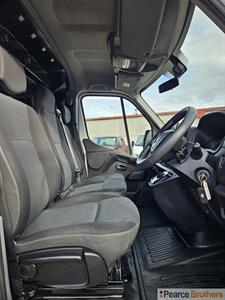 2020 Renault Master - Thumbnail