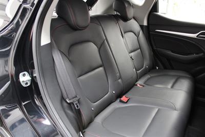 2023 MG Zs - Thumbnail