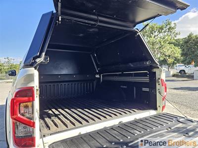 2021 Nissan Navara - Thumbnail