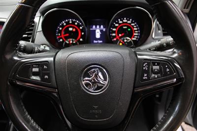 2016 Holden Commodore - Thumbnail