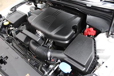 2016 Holden Commodore - Thumbnail