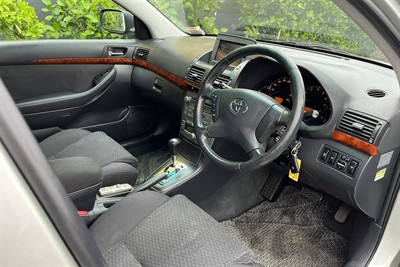 2005 Toyota AVENSIS - Thumbnail