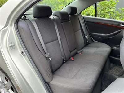2005 Toyota AVENSIS - Thumbnail