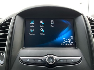 2017 Holden Captiva - Thumbnail