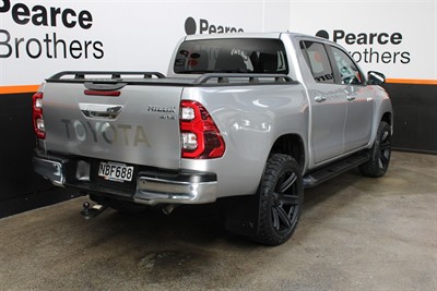 2020 Toyota Hilux - Thumbnail
