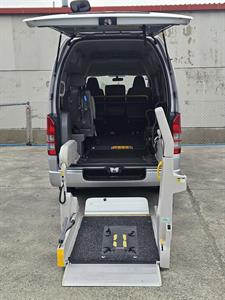 2006 Toyota Hiace - Thumbnail