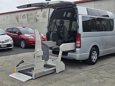 2006 Toyota Hiace - Thumbnail