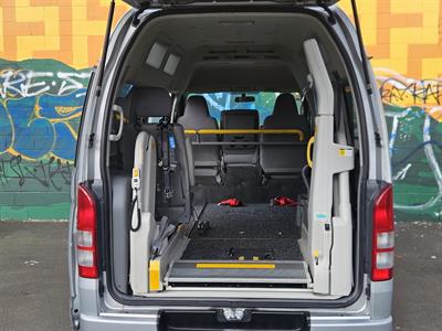 2006 Toyota Hiace - Thumbnail