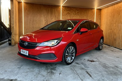 2019 Holden Astra - Thumbnail