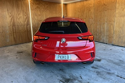2019 Holden Astra - Thumbnail