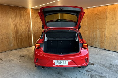 2019 Holden Astra - Thumbnail