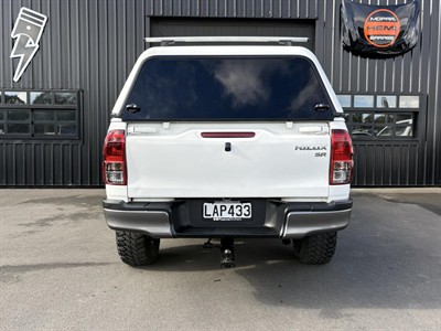 2017 Toyota Hilux - Thumbnail