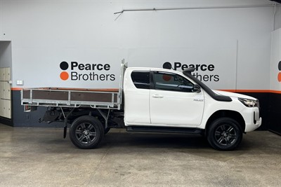 2023 Toyota Hilux - Thumbnail