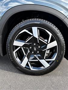 2022 Hyundai SANTA FE - Thumbnail