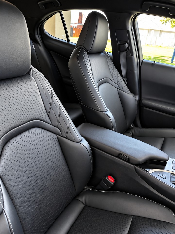 2022 Lexus UX 250H