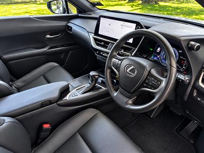 2022 Lexus UX 250H - Thumbnail