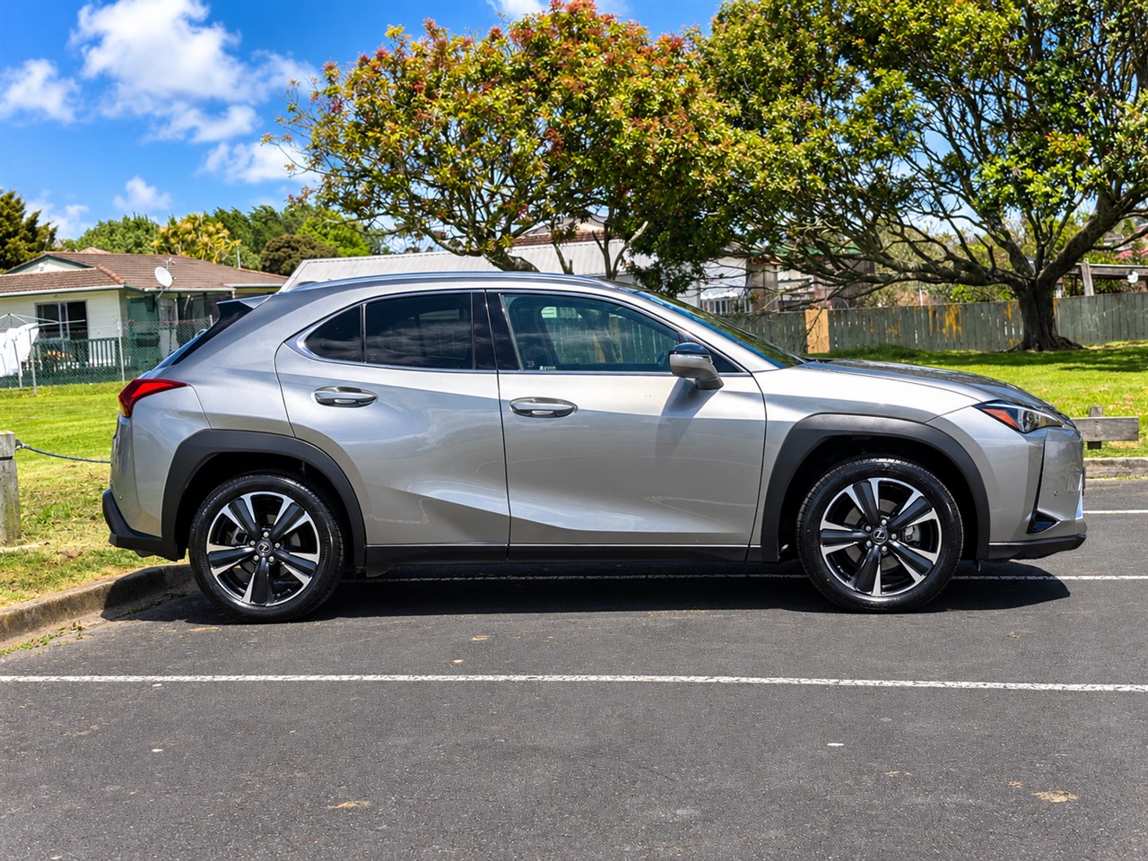 2022 Lexus UX 250H