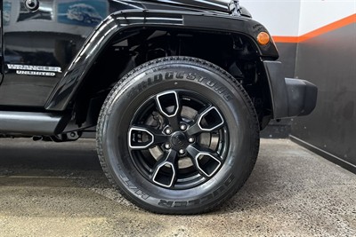 2016 Jeep Wrangler - Thumbnail