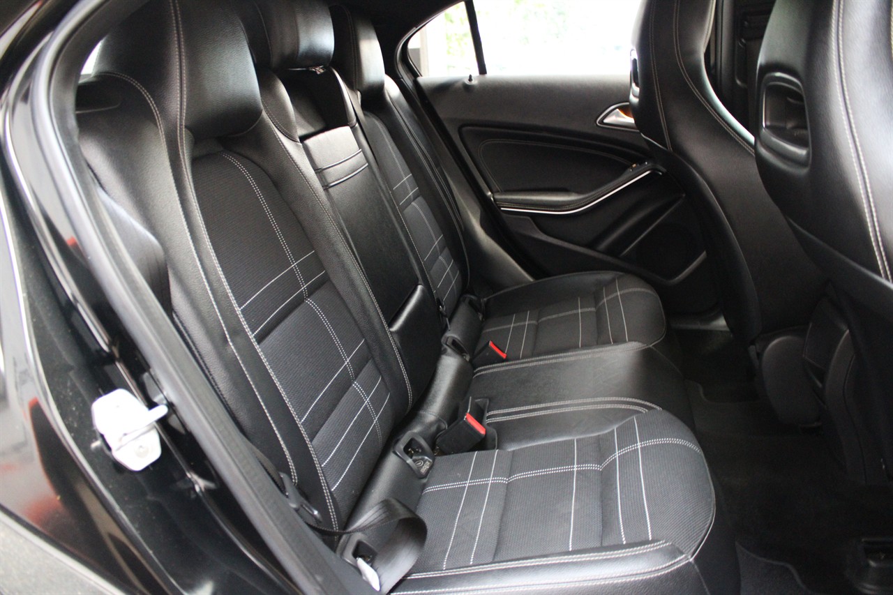 2014 Mercedes-Benz A180