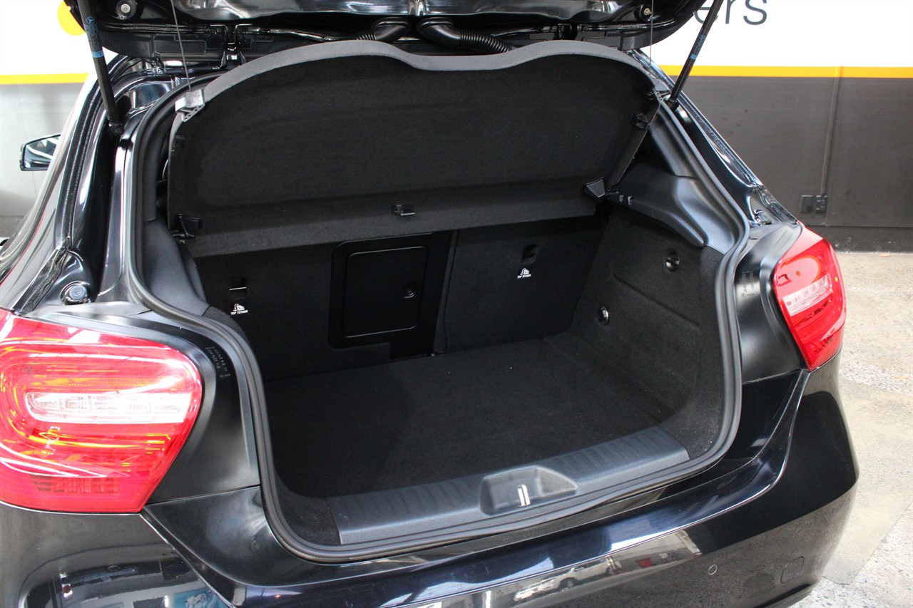 2014 Mercedes-Benz A180