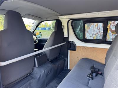 2017 Toyota Hiace - Thumbnail
