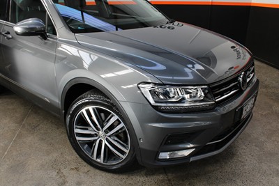 2017 Volkswagen TIGUAN - Thumbnail