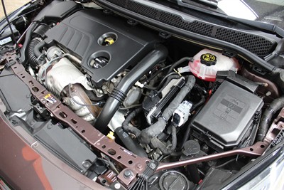 2018 Holden Astra - Thumbnail