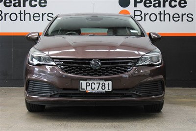 2018 Holden Astra - Thumbnail