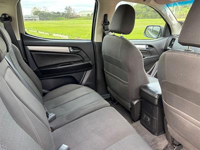 2017 Holden Colorado - Thumbnail