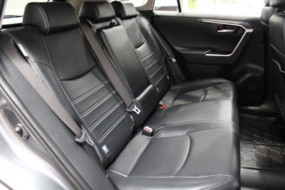 2020 Toyota RAV4 - Thumbnail