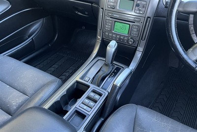 2004 Holden Adventra - Thumbnail