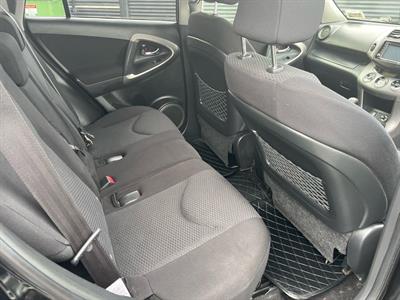 2005 Toyota RAV4 - Thumbnail