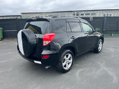2005 Toyota RAV4 - Thumbnail