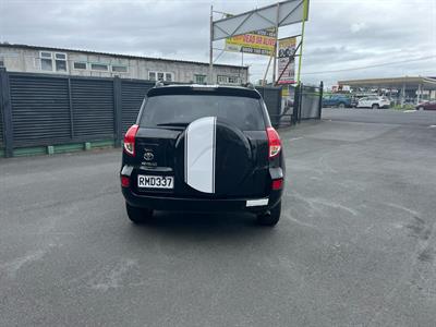 2005 Toyota RAV4 - Thumbnail