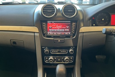 2012 Holden Commodore - Thumbnail
