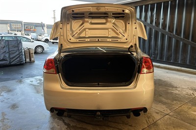 2012 Holden Commodore - Thumbnail