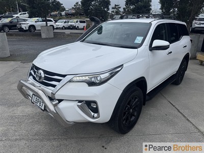 2017 Toyota Fortuner - Thumbnail