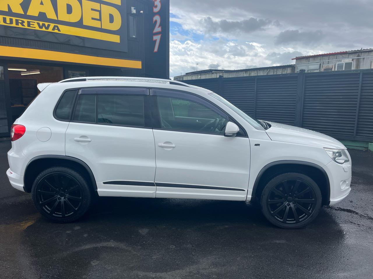 2010 Volkswagen TIGUAN