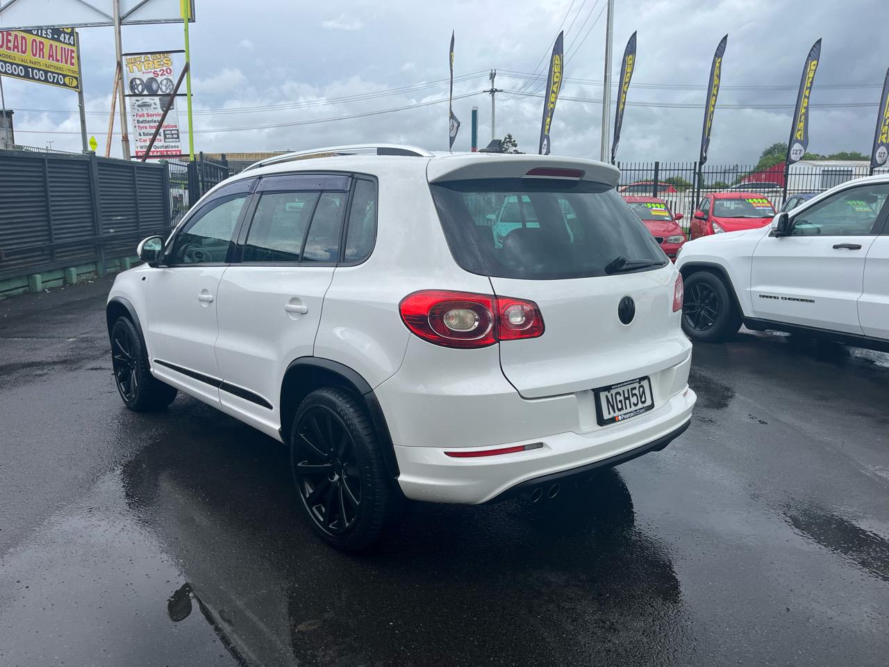 2010 Volkswagen TIGUAN