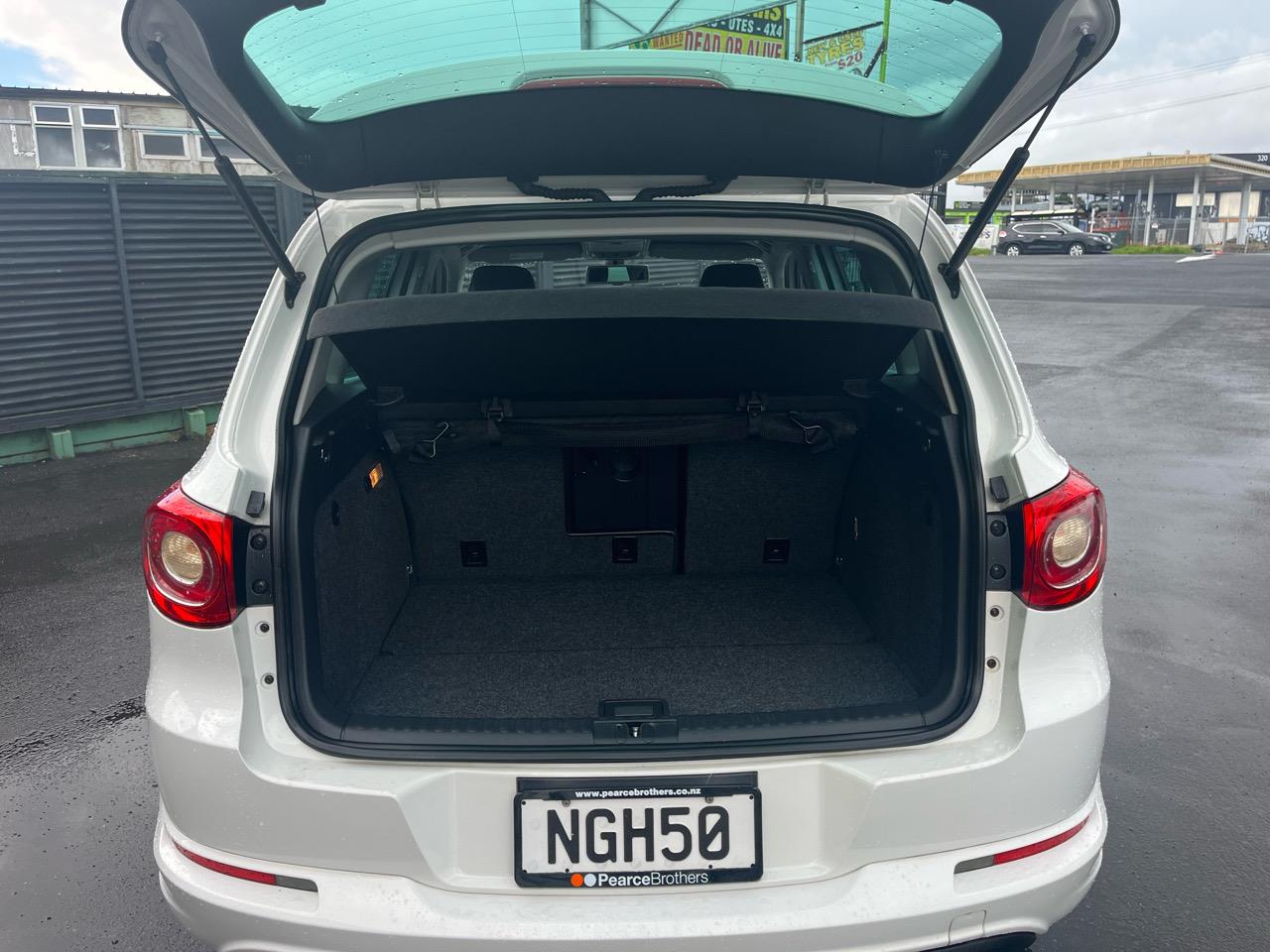 2010 Volkswagen TIGUAN