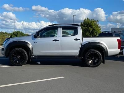 2017 Isuzu D-Max - Thumbnail