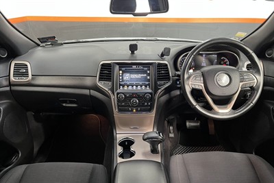 2016 Jeep Grand Cherokee - Thumbnail