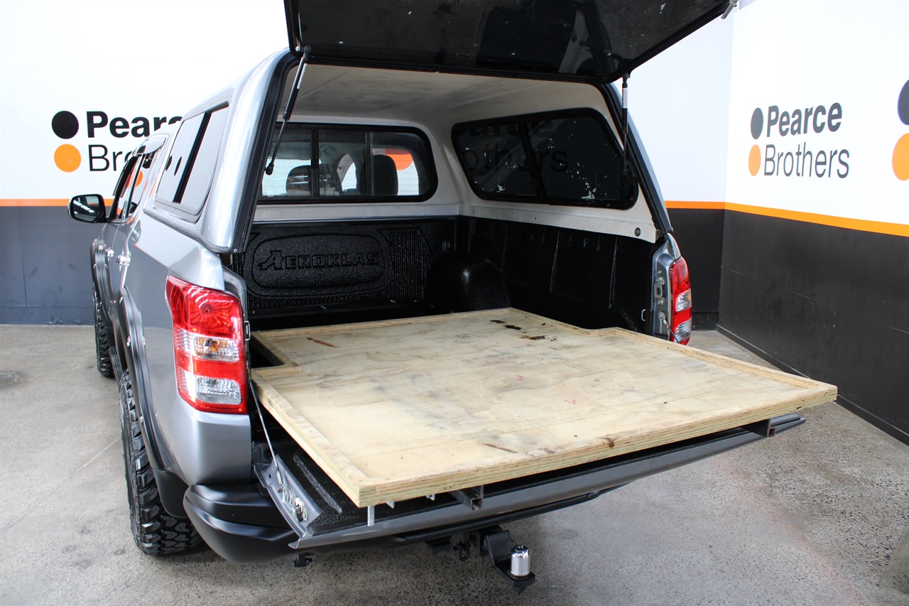 2017 Mitsubishi Triton