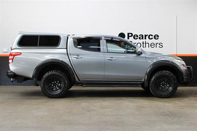 2017 Mitsubishi Triton - Thumbnail