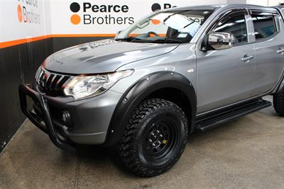 2017 Mitsubishi Triton - Thumbnail