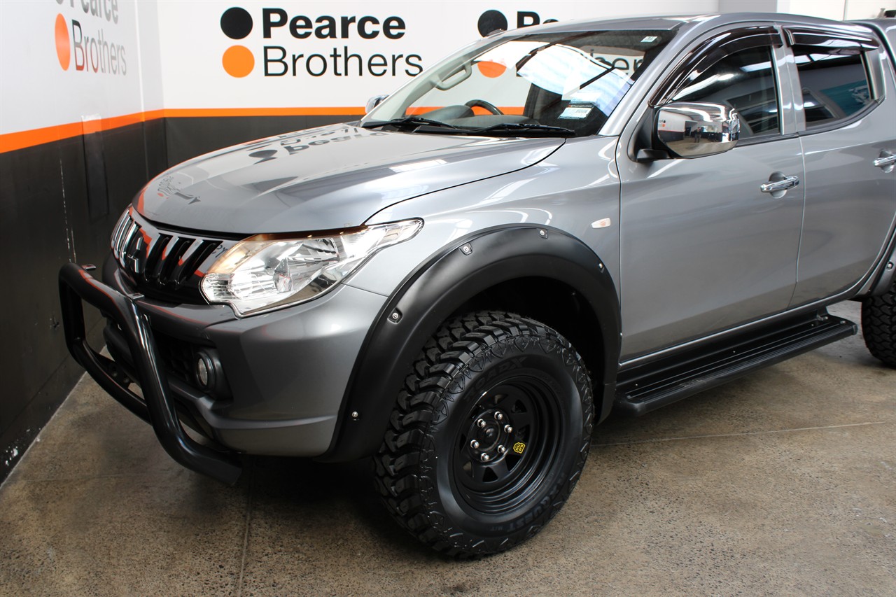 2017 Mitsubishi Triton