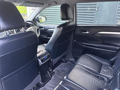 2018 Toyota Highlander - Thumbnail