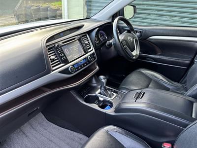 2018 Toyota Highlander - Thumbnail