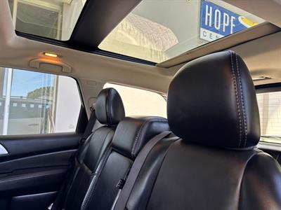 2018 Nissan Pathfinder - Thumbnail